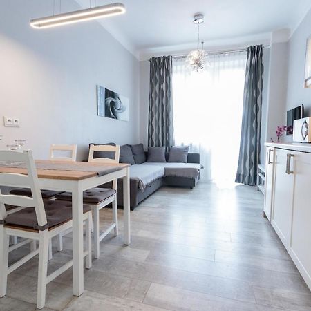 Rental Apartments Krochmalna Warszawa Exteriör bild