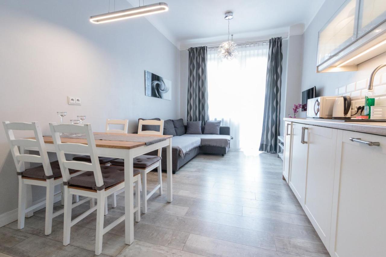 Rental Apartments Krochmalna Warszawa Exteriör bild