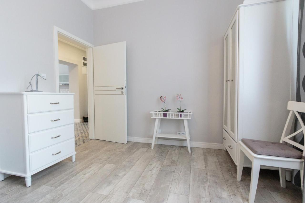 Rental Apartments Krochmalna Warszawa Exteriör bild